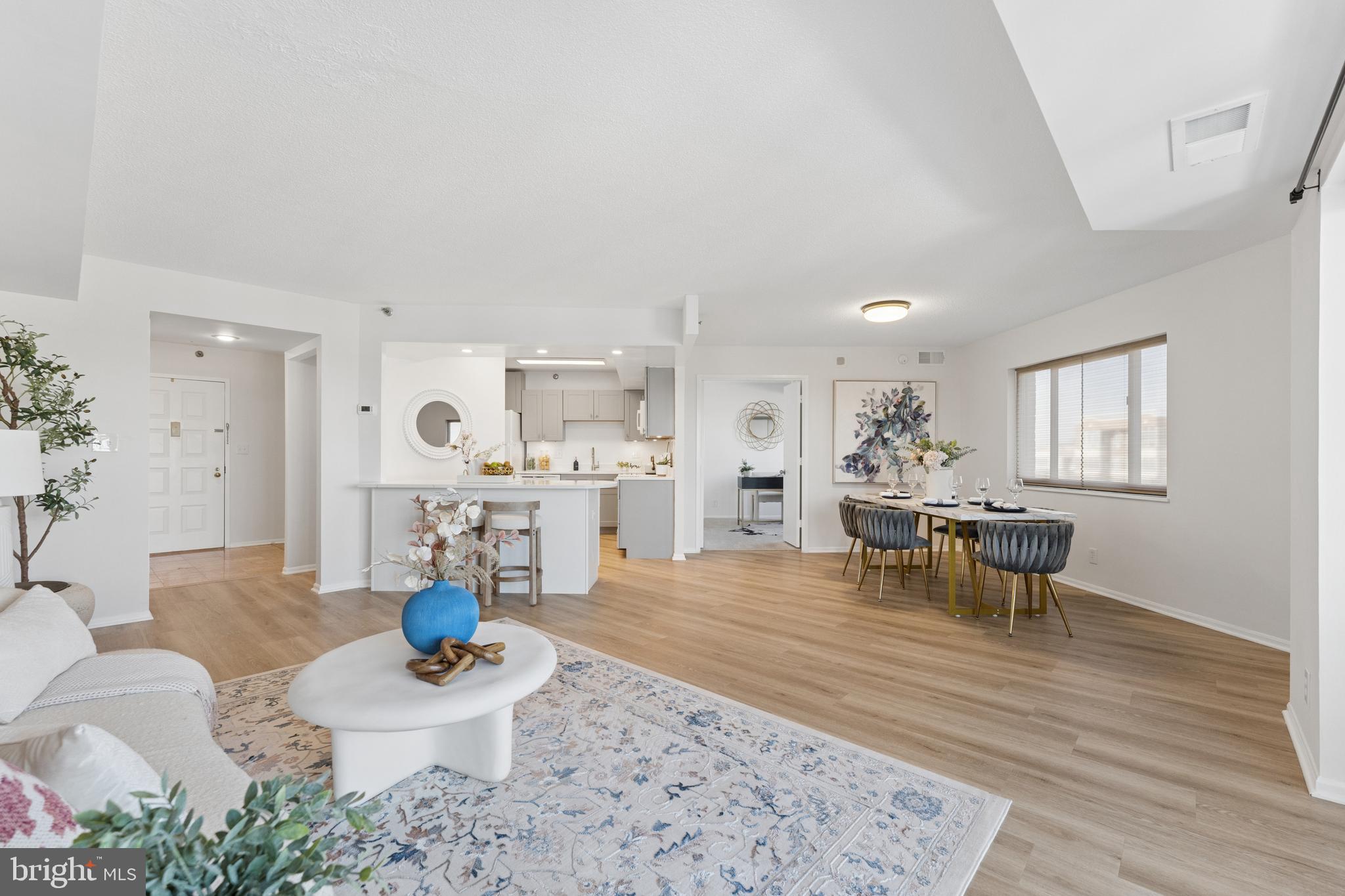 ALTA VISTA - Residential