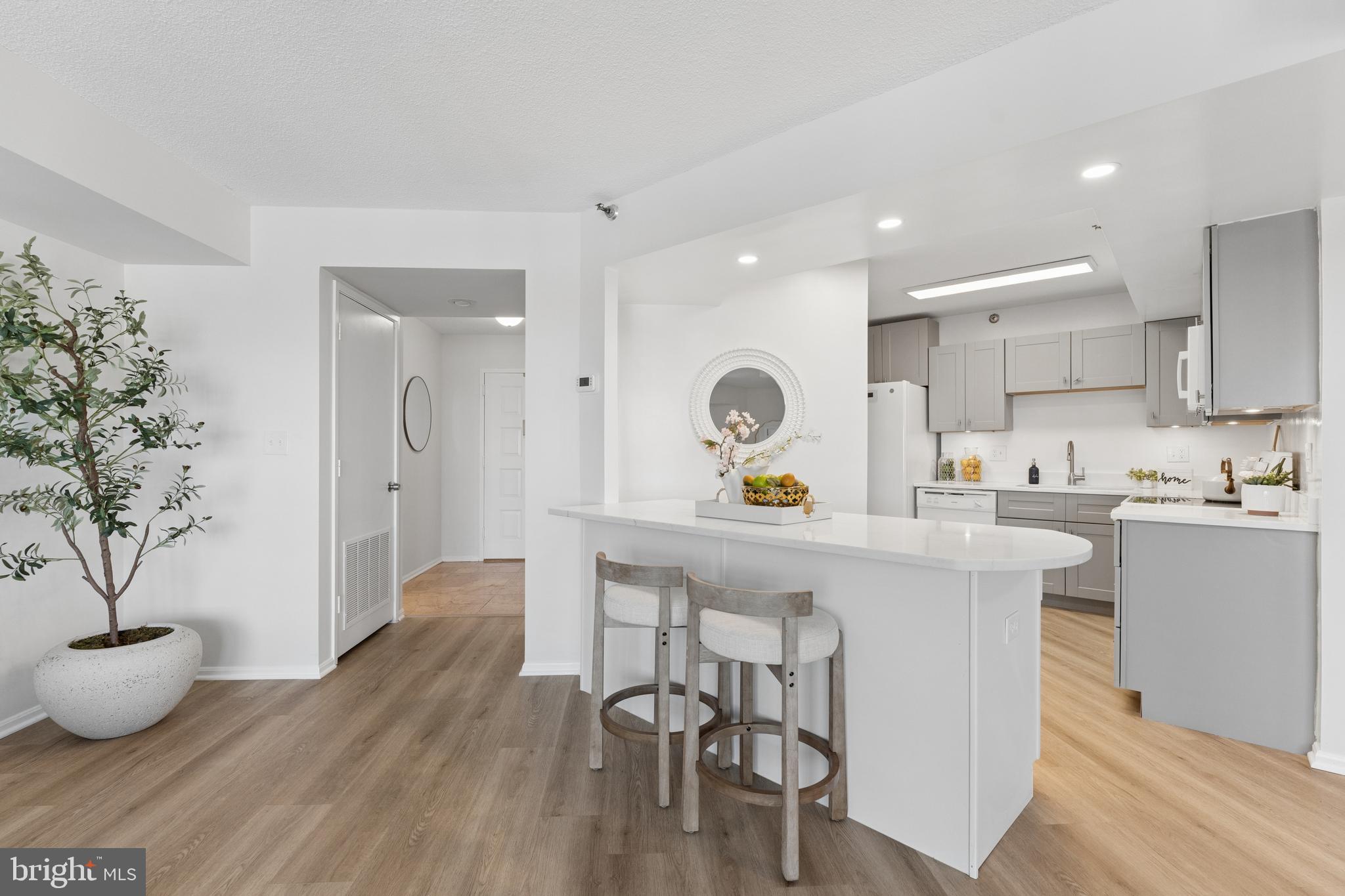 ALTA VISTA - Residential