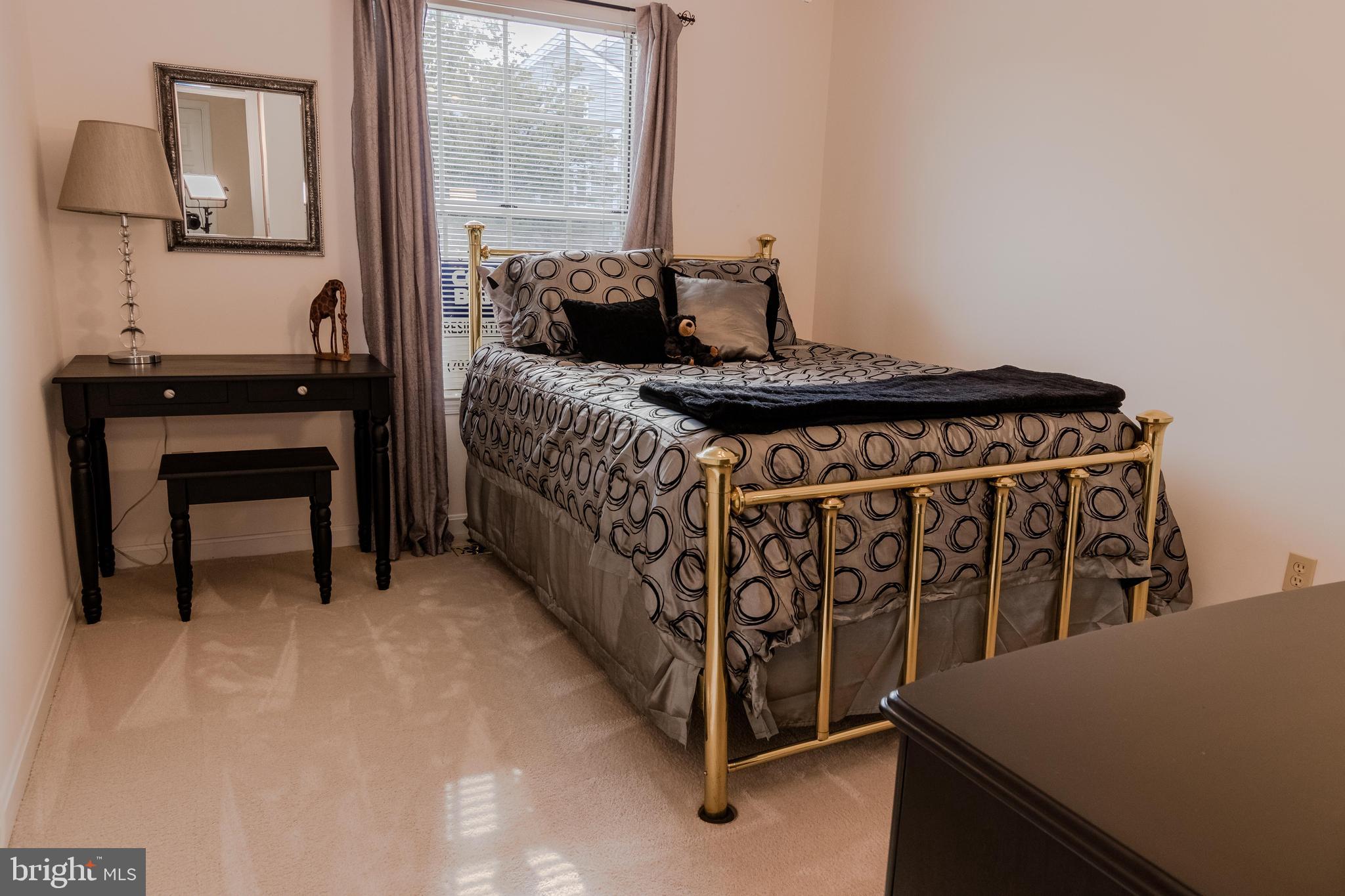 BARRINGTON POINTE CONDOS - Residential