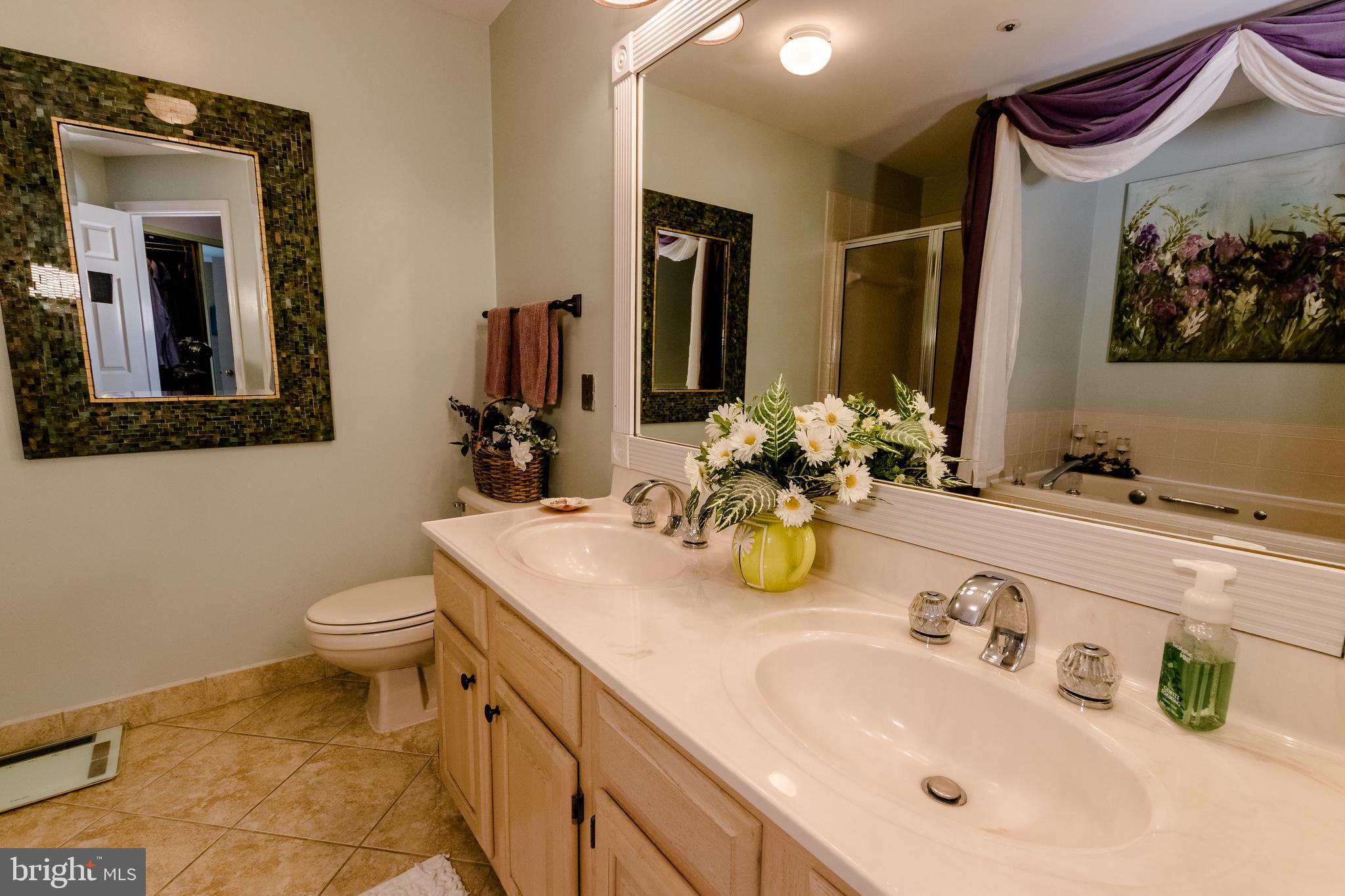 BARRINGTON POINTE CONDOS - Residential