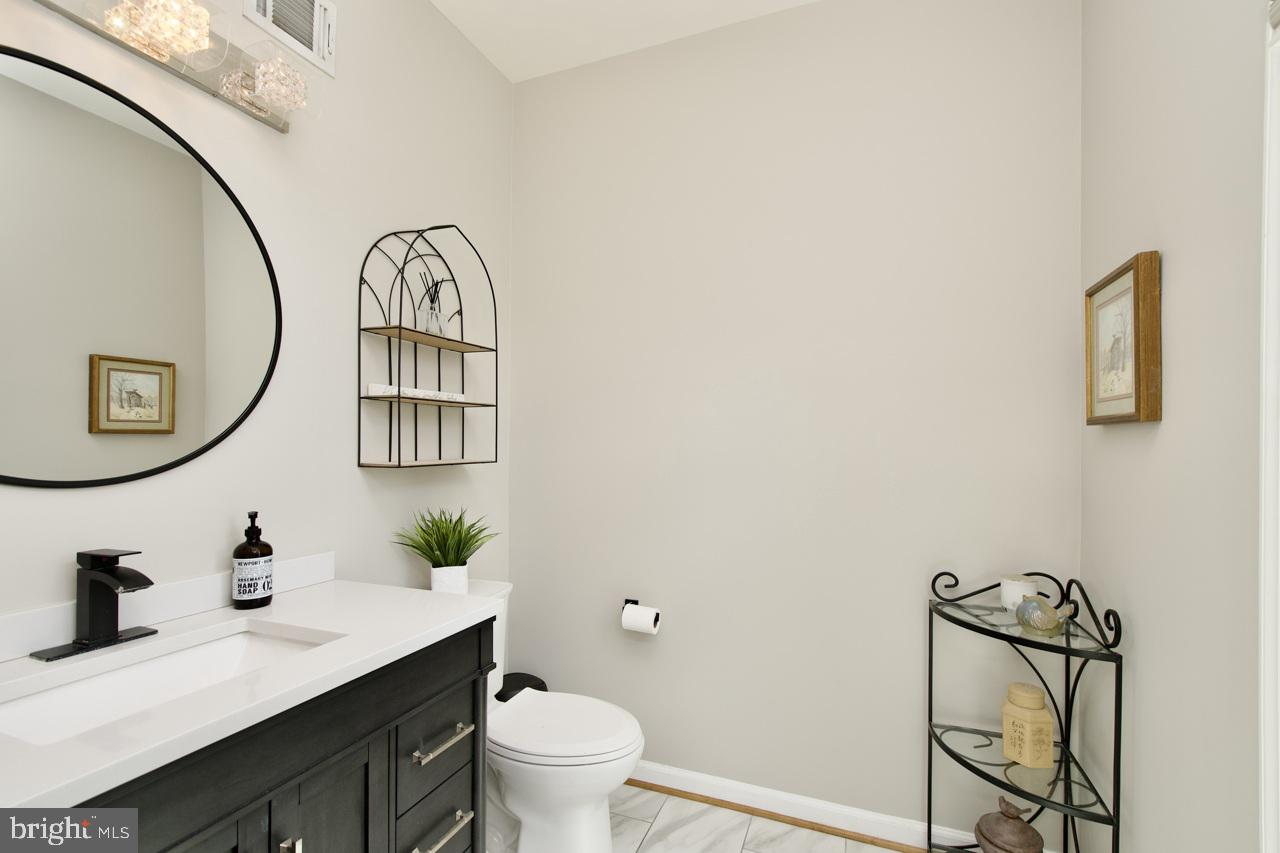 HAMPTON FOREST - Residential