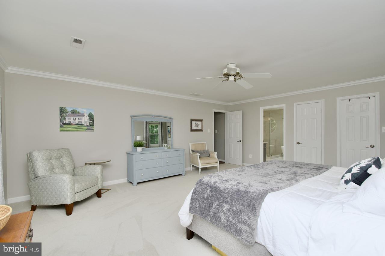 HAMPTON FOREST - Residential