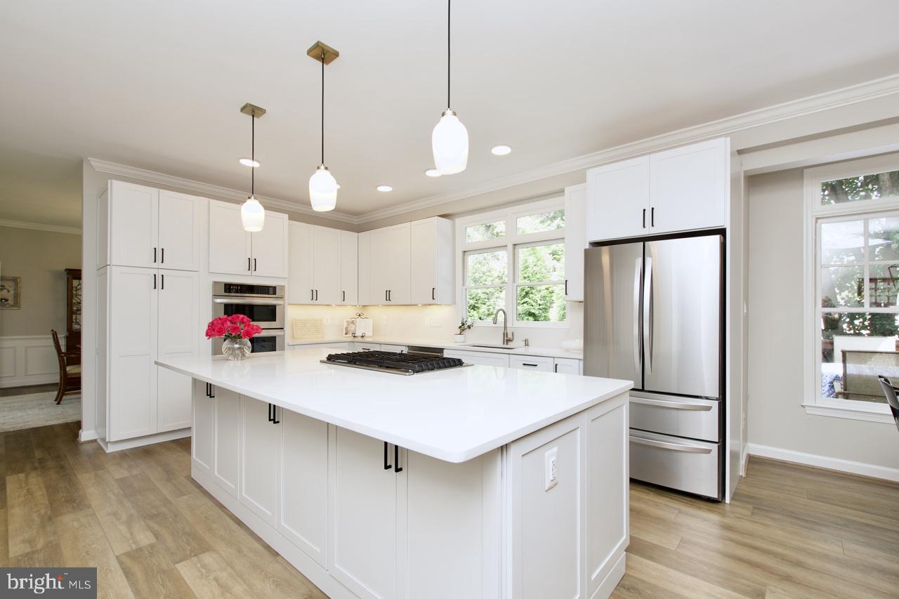 HAMPTON FOREST - Residential