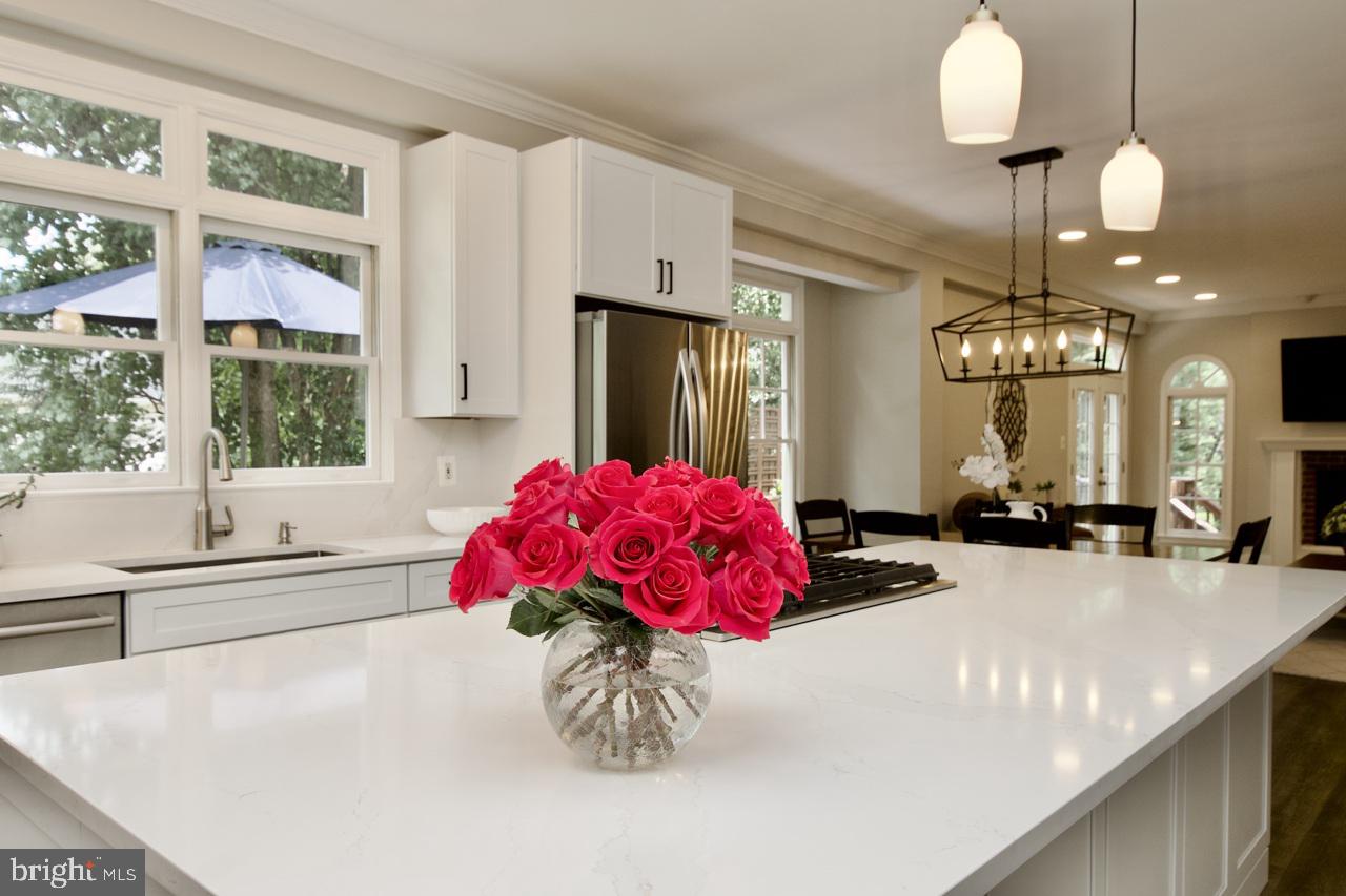 HAMPTON FOREST - Residential