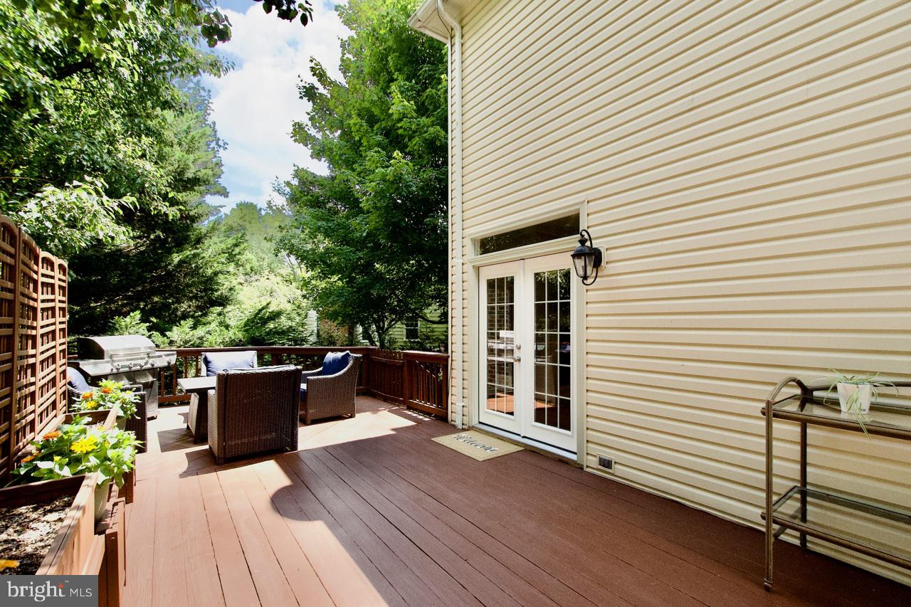 HAMPTON FOREST - Residential