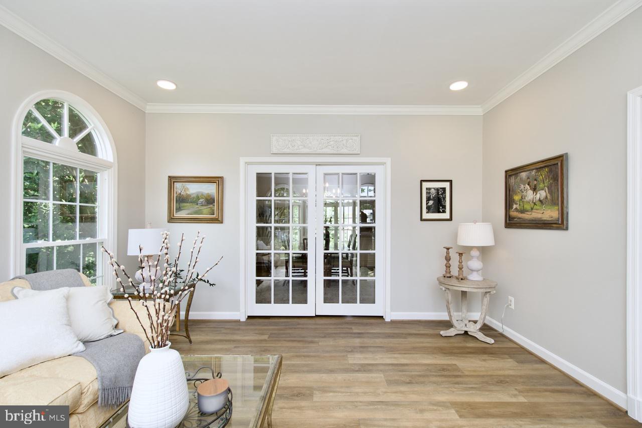 HAMPTON FOREST - Residential