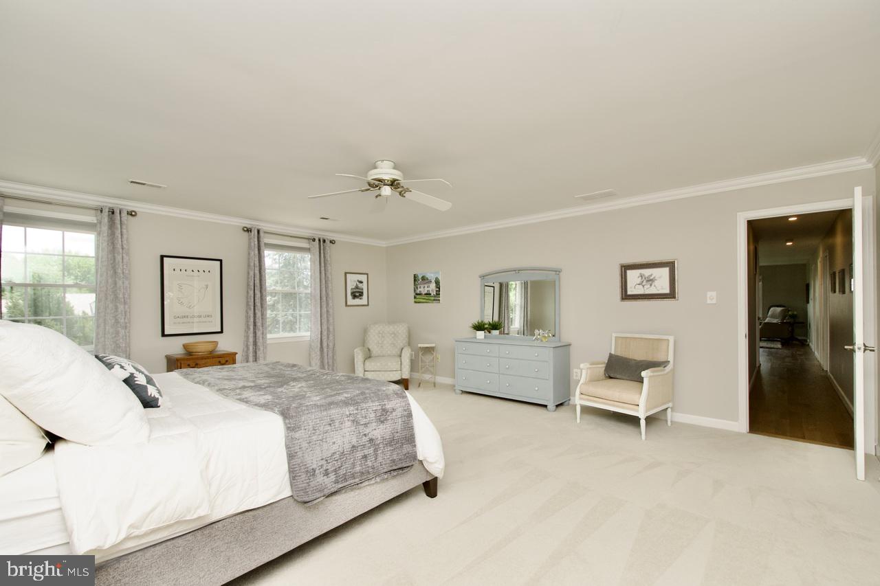 HAMPTON FOREST - Residential