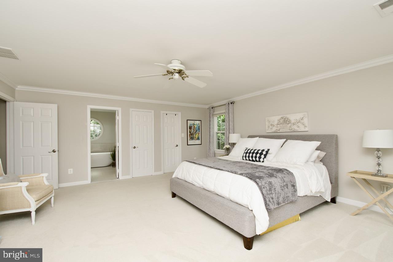 HAMPTON FOREST - Residential