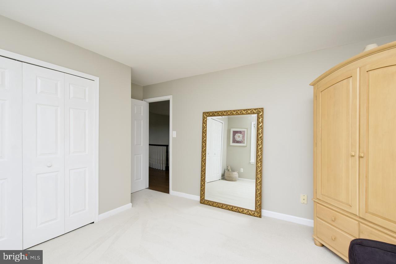 HAMPTON FOREST - Residential