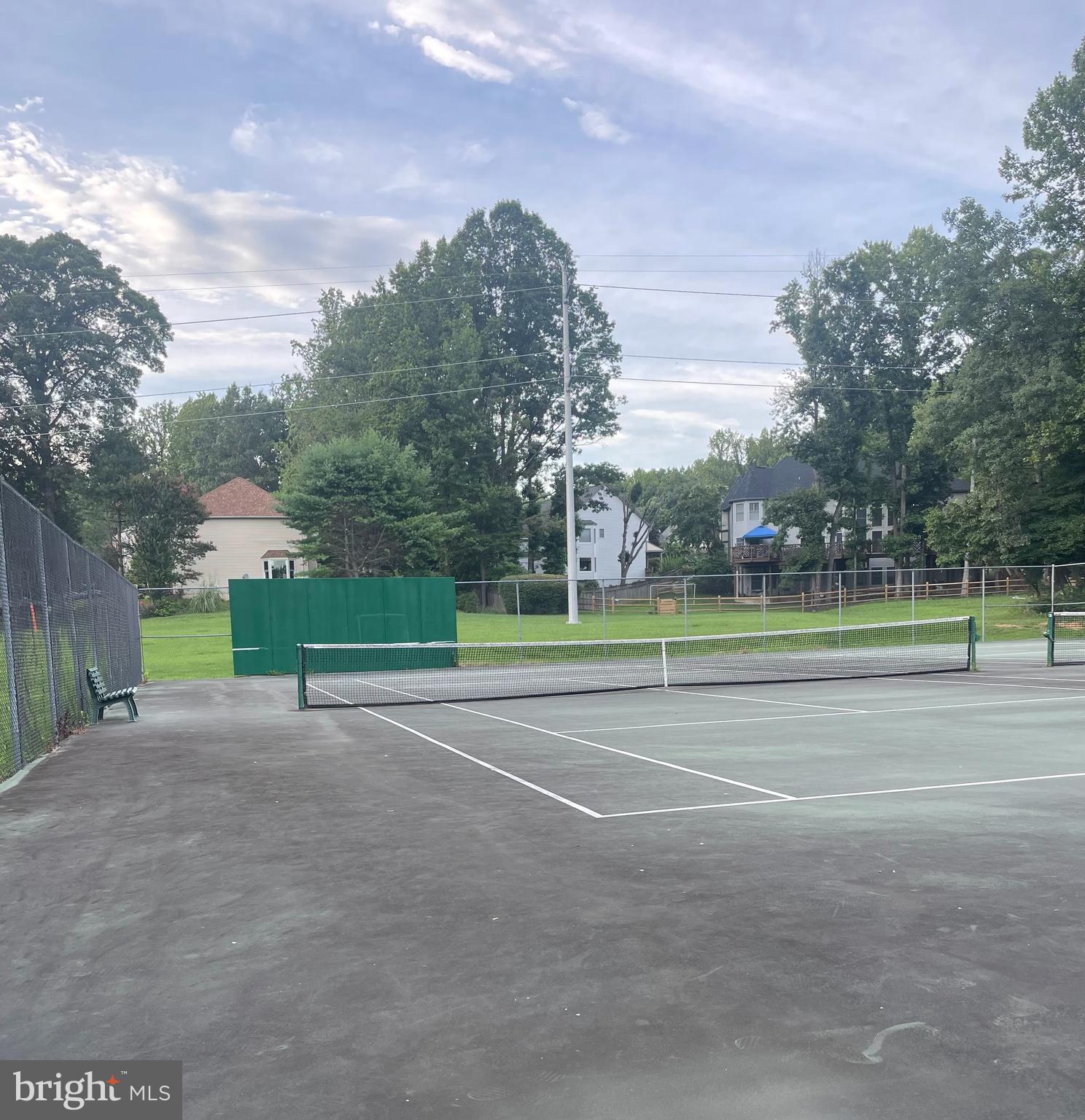 HAMPTON FOREST - Residential