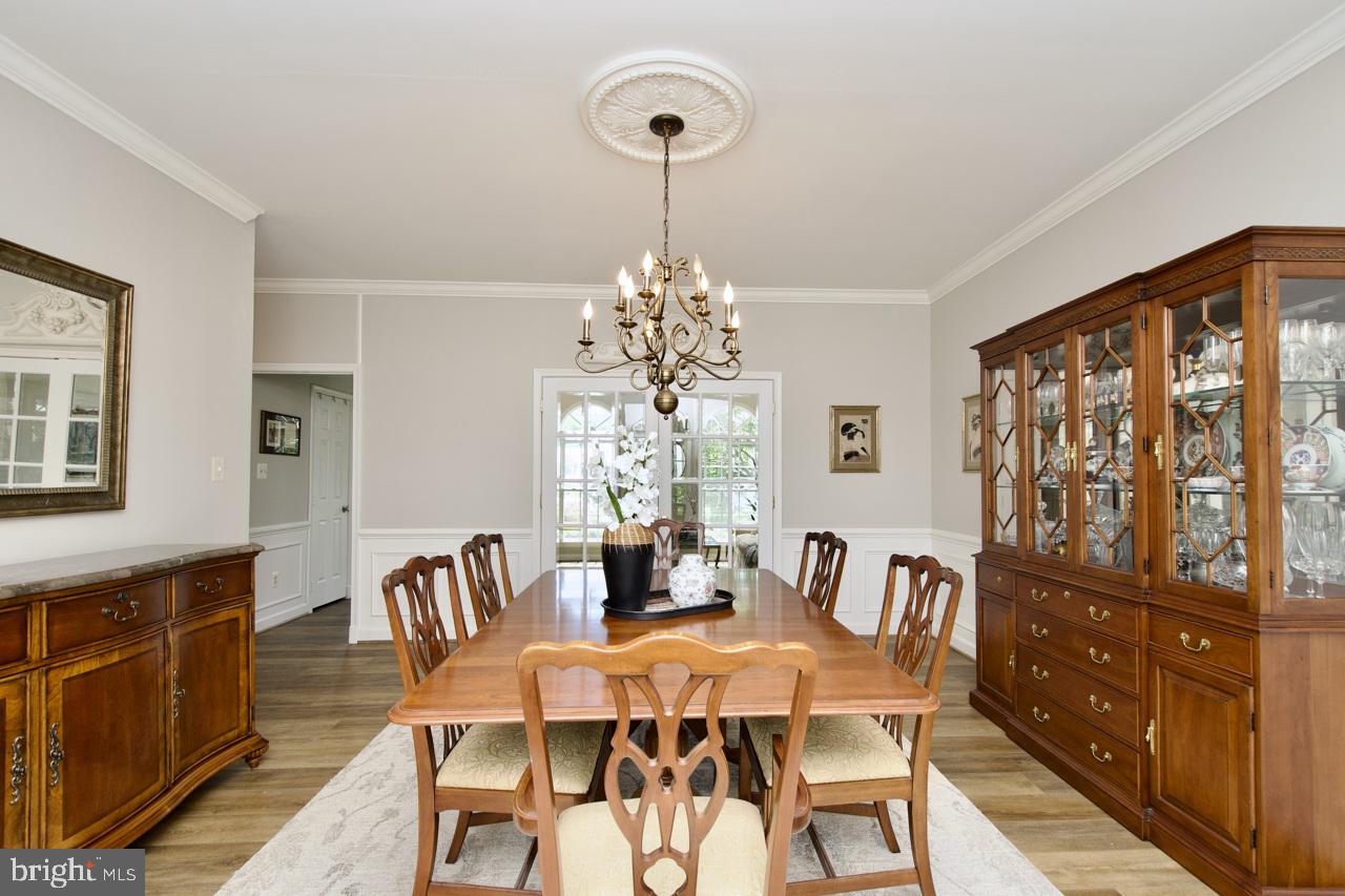 HAMPTON FOREST - Residential