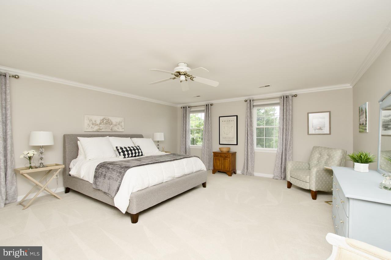 HAMPTON FOREST - Residential