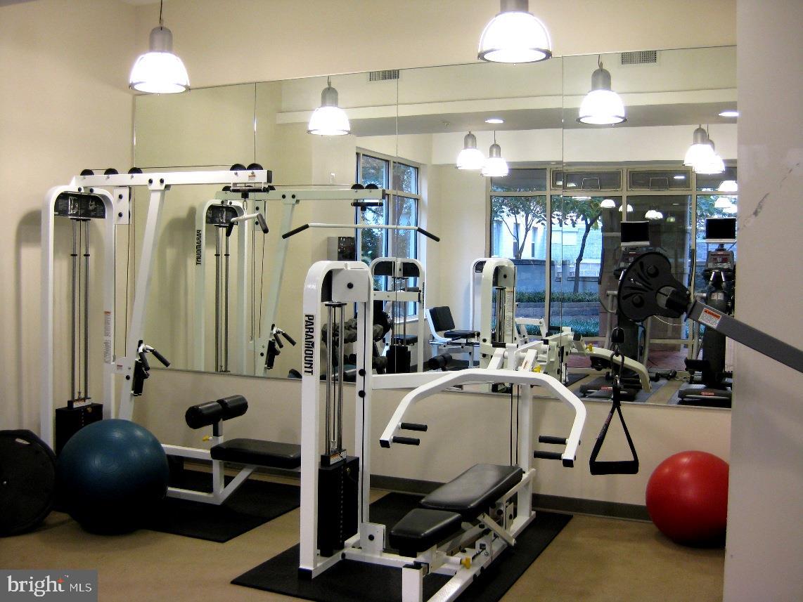 HAWTHORN - Residential Lease