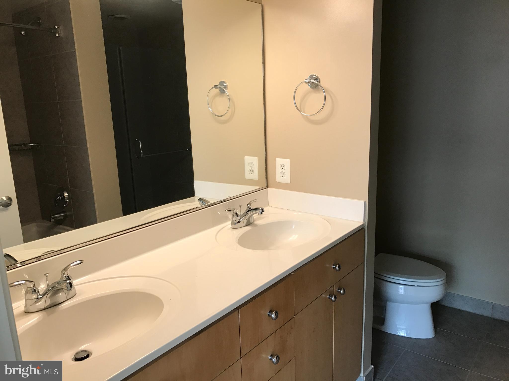 HAWTHORN - Residential Lease