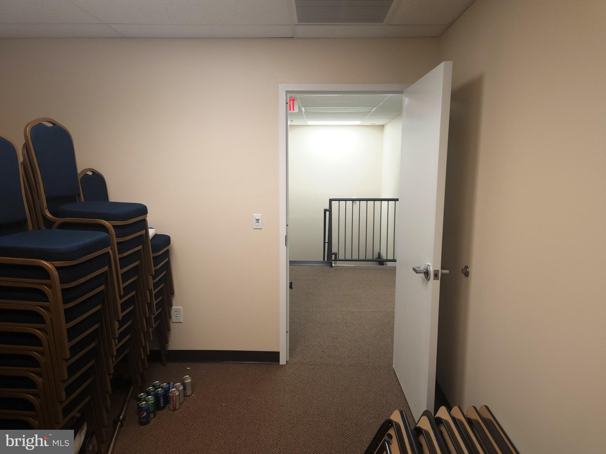 COMMERCE CENTRE - Commercial Lease