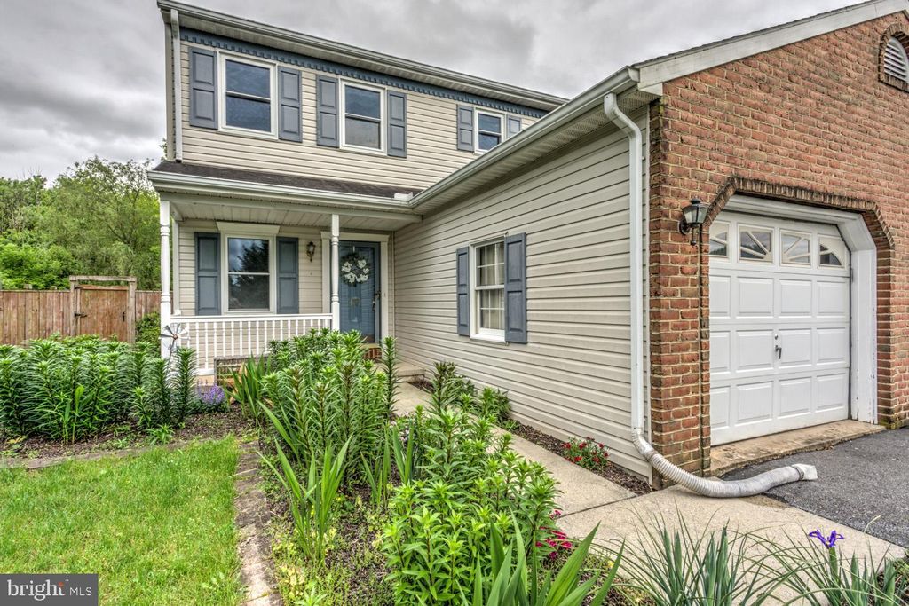 Photo of 69 Red Stone Circle, Reinholds, PA 17569 (MLS # PALA2051102)