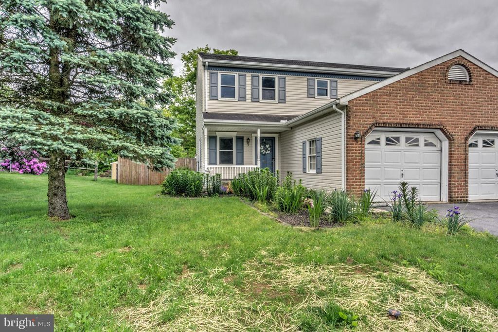 Photo of 69 Red Stone Circle, Reinholds, PA 17569 (MLS # PALA2051102)