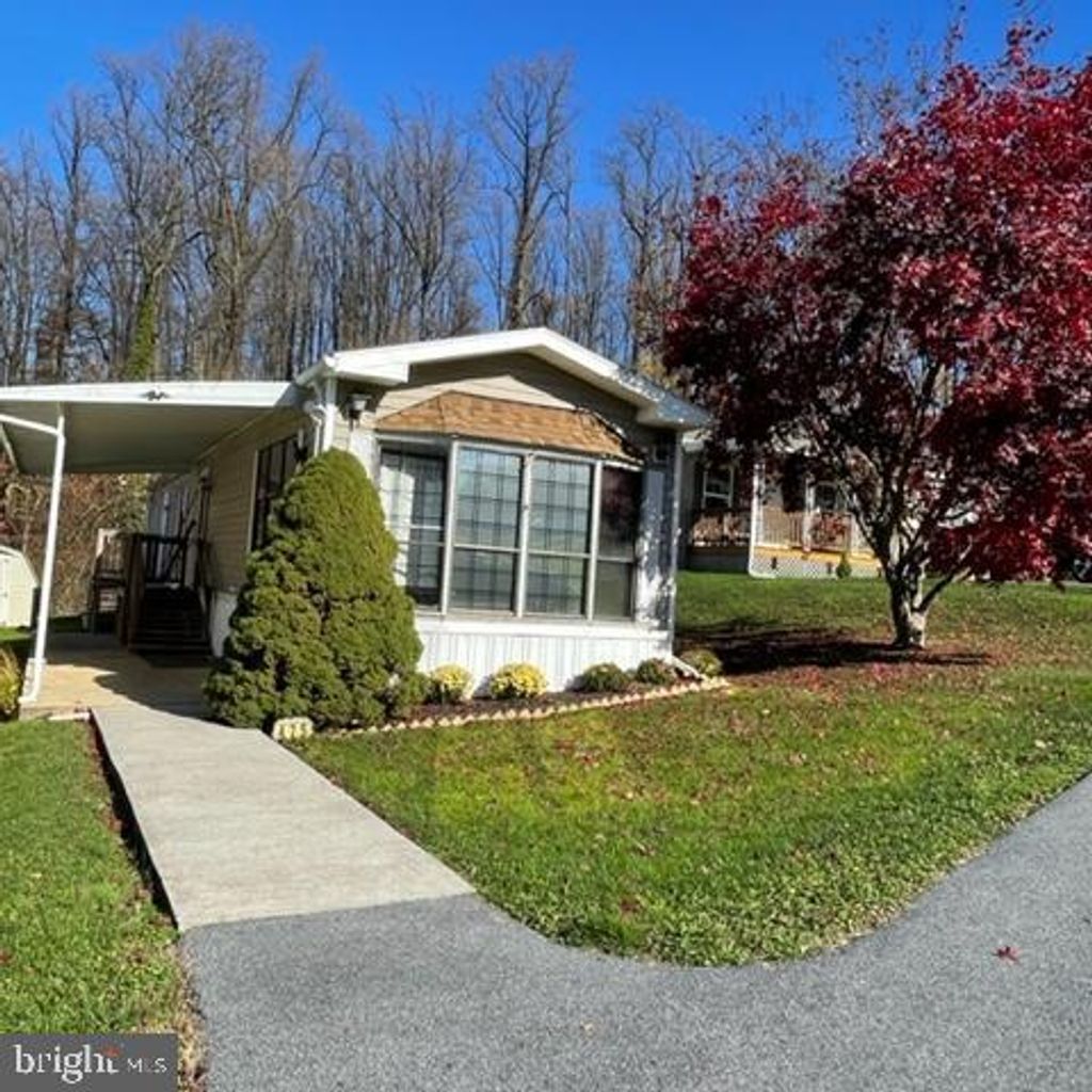 Photo of 475 MARTIC HEIGHTS DR, HOLTWOOD, PA 17532 (MLS # PALA2028088)