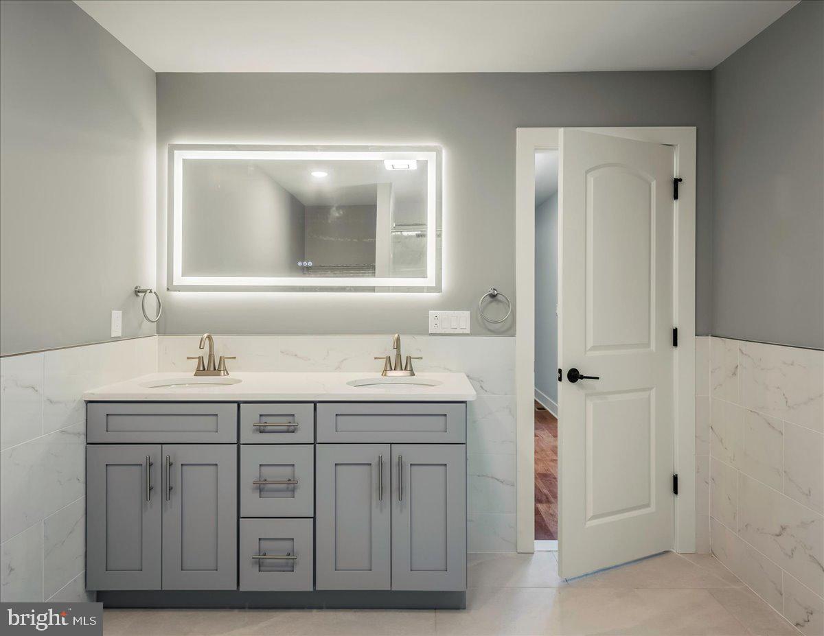 INDIAN MOUNTAIN LAKES - Residential