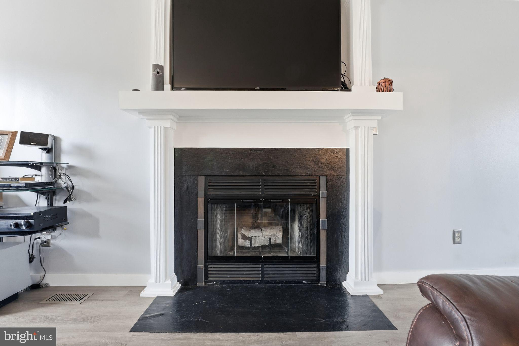 HIDDEN FIELDS - Residential