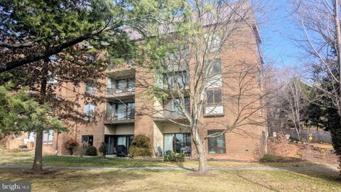 100 ROBERTS LANE 300 ALEXANDRIA VA 22314