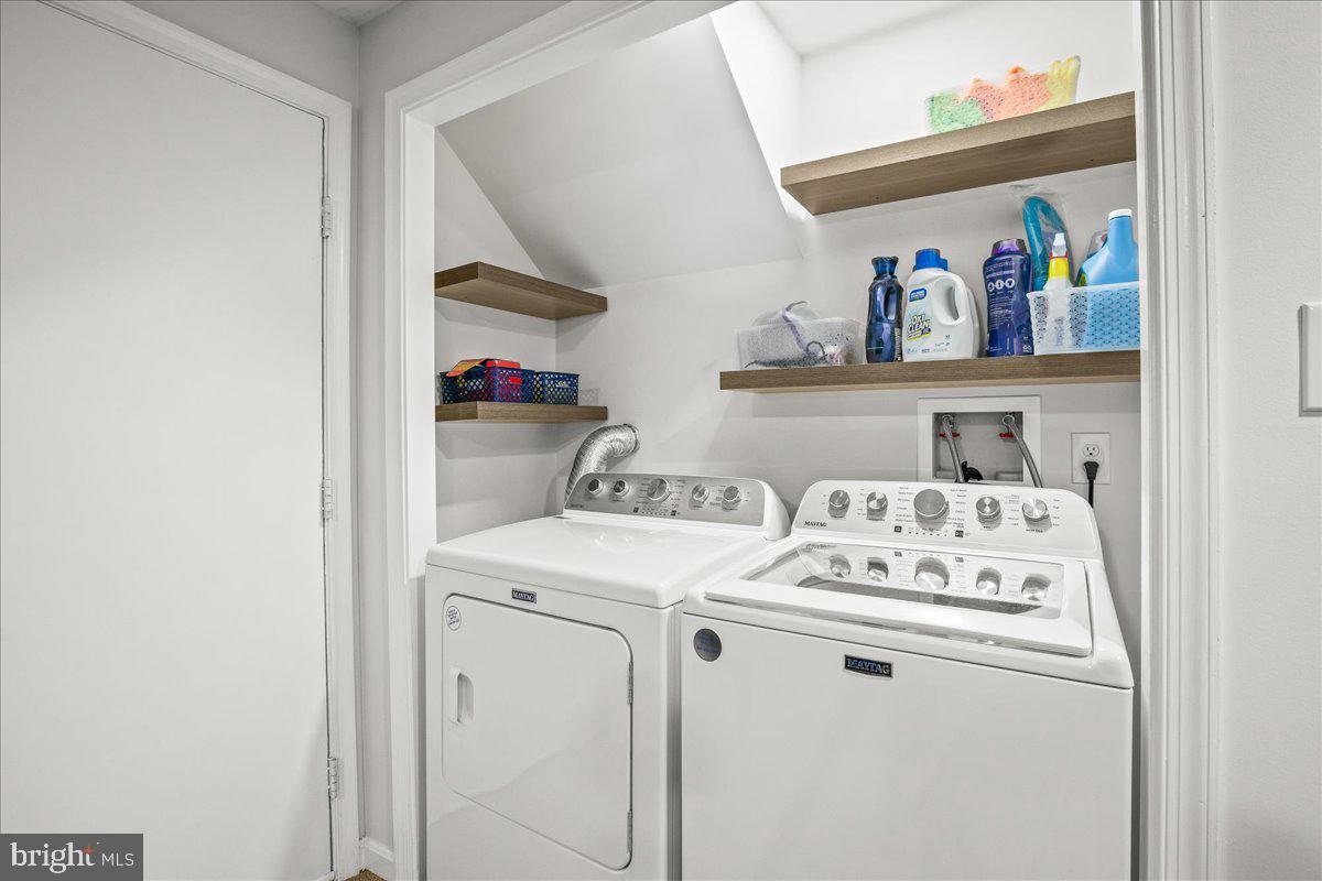 GAMBRILL COURT - Residential