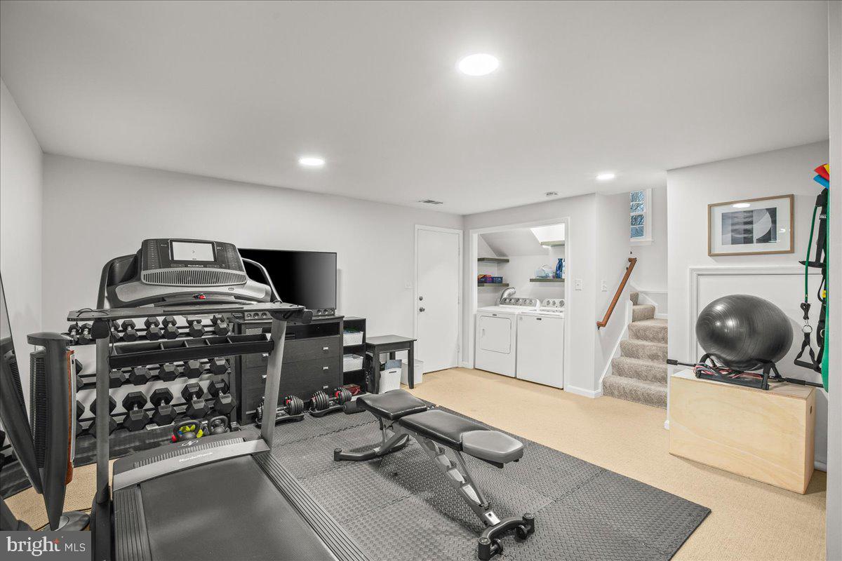 GAMBRILL COURT - Residential