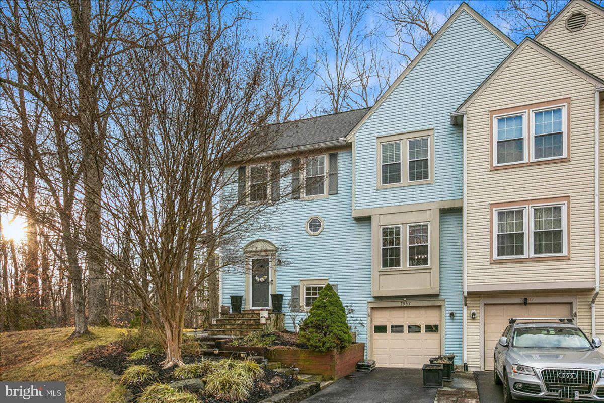 GAMBRILL COURT - Residential