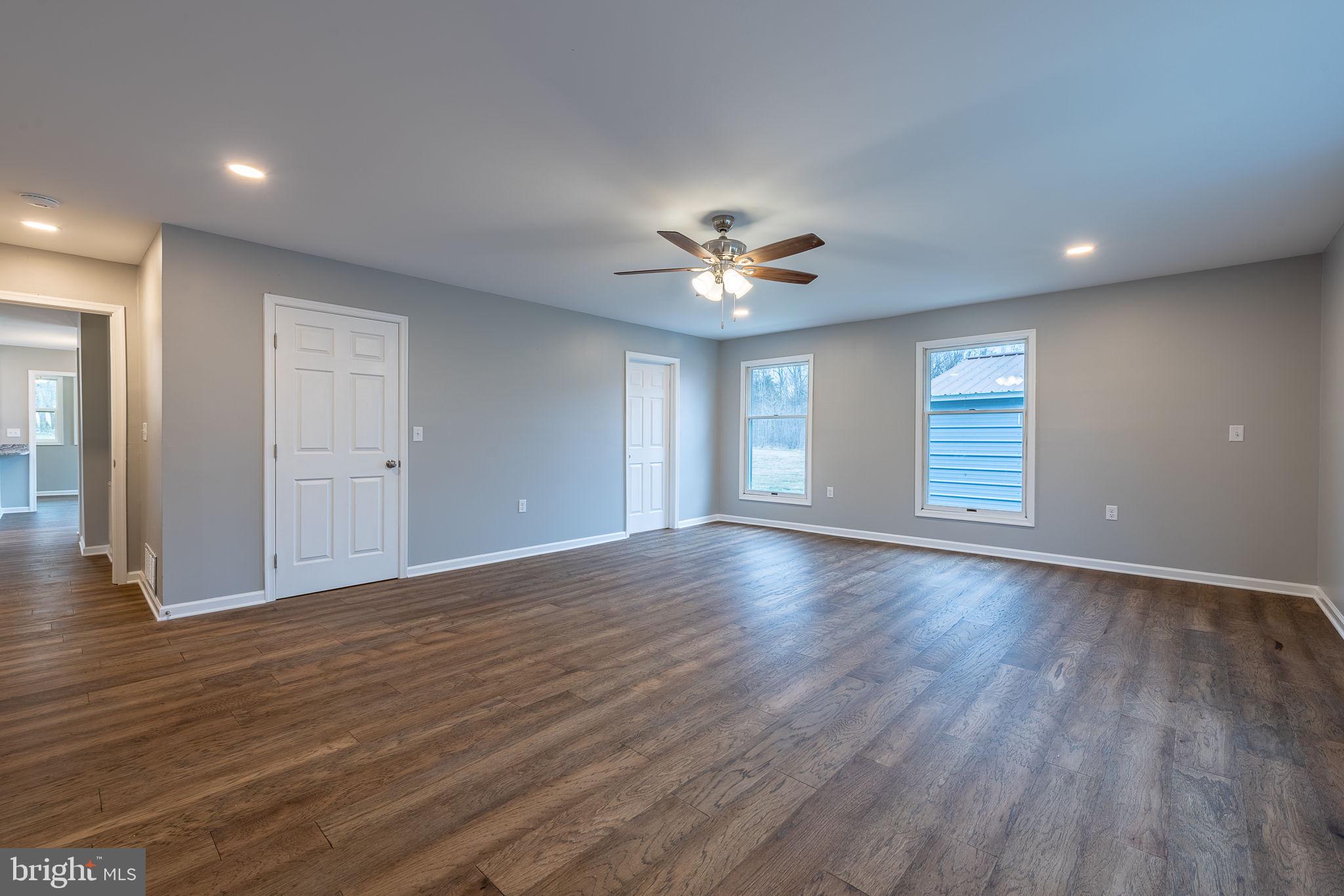 POTOMAC RIVER FARMS - Residential