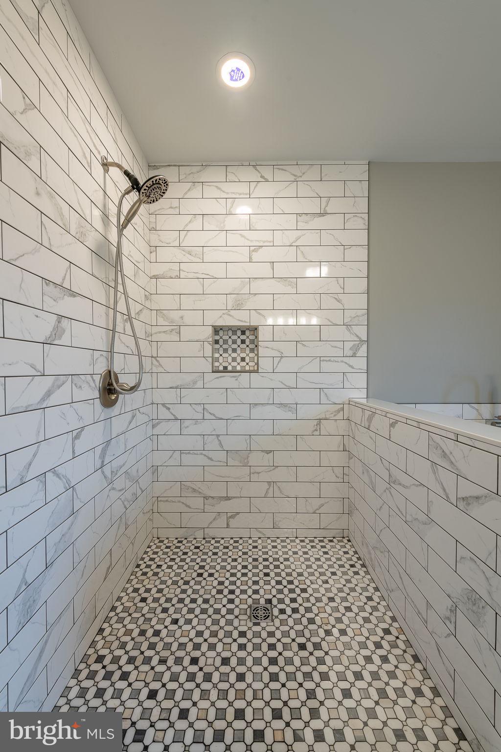 POTOMAC RIVER FARMS - Residential