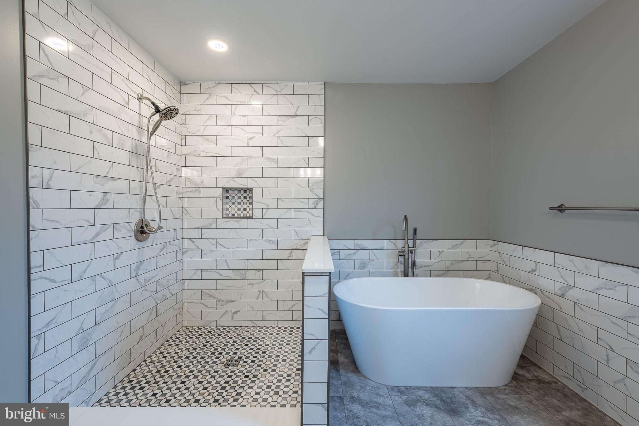 POTOMAC RIVER FARMS - Residential