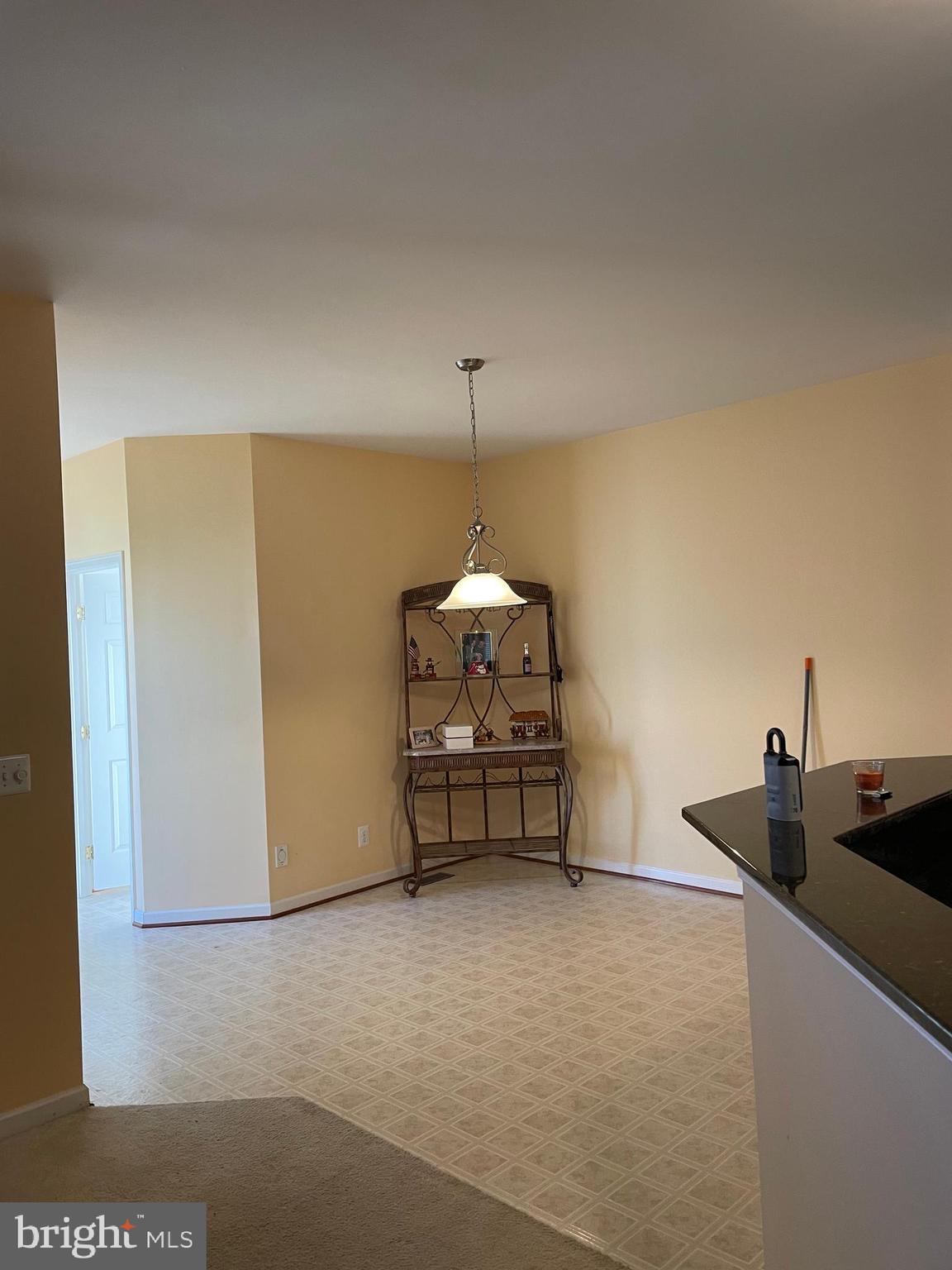 LAKELAND PLACE - Residential Lease