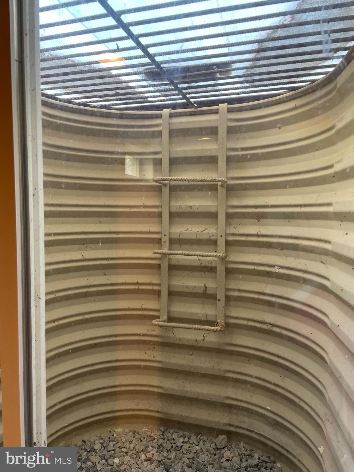 LAKELAND PLACE - Residential Lease