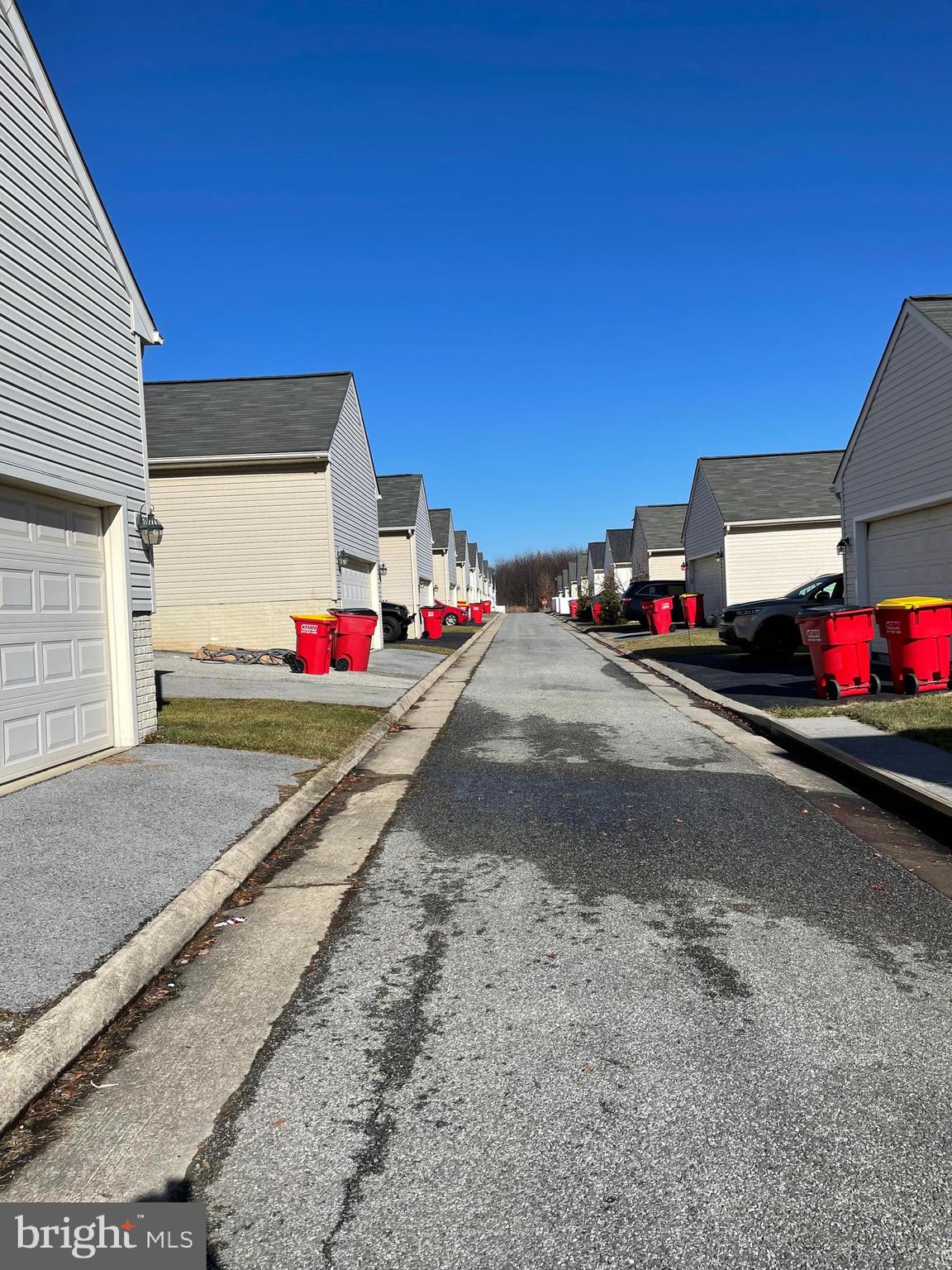 LAKELAND PLACE - Residential Lease