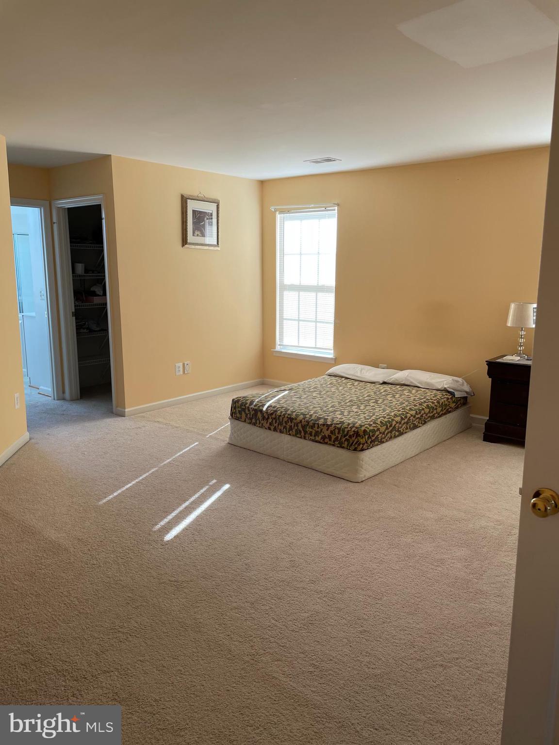 LAKELAND PLACE - Residential Lease