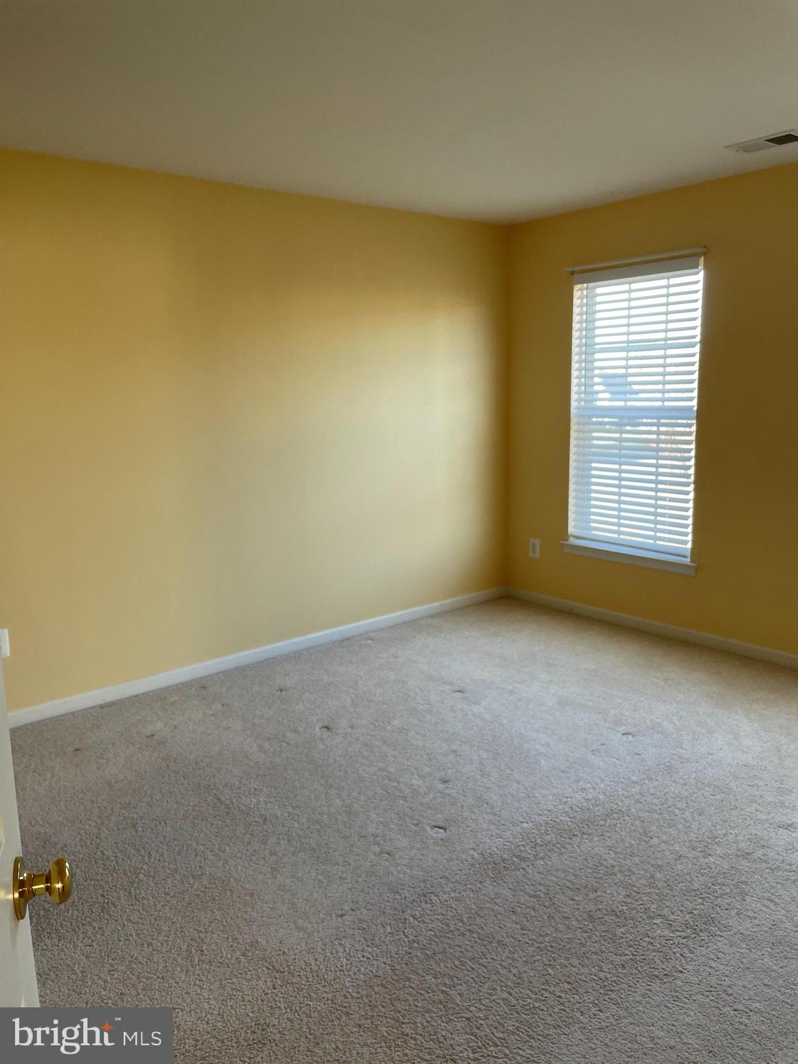 LAKELAND PLACE - Residential Lease