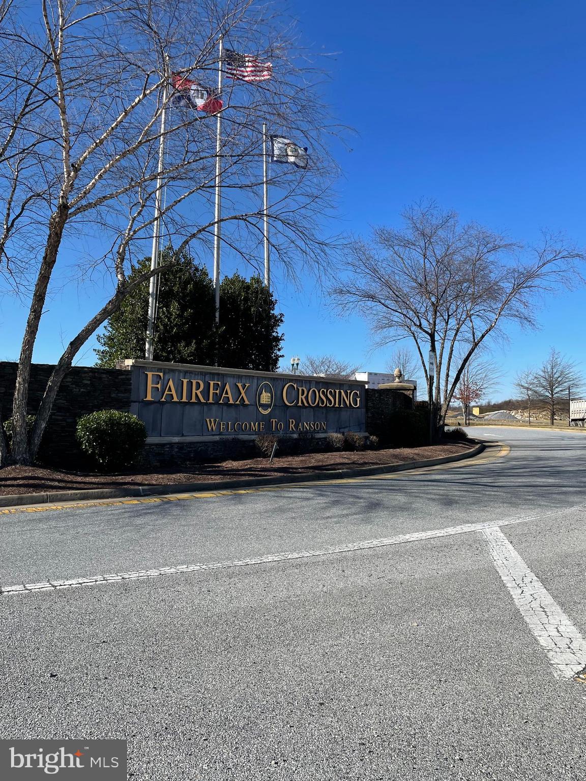 LAKELAND PLACE - Residential Lease