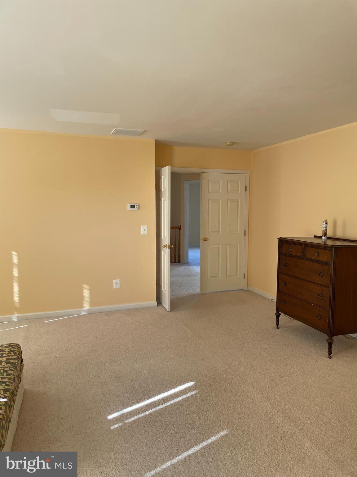 LAKELAND PLACE - Residential Lease