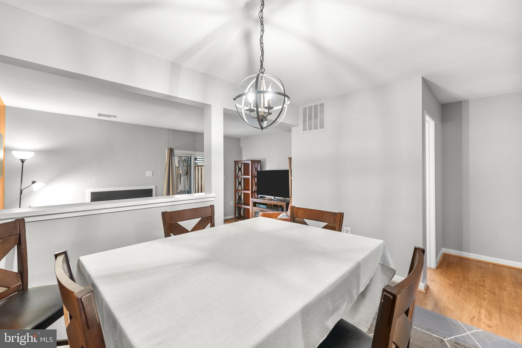 VILLAGES OF MOUNT VERNON - Residential