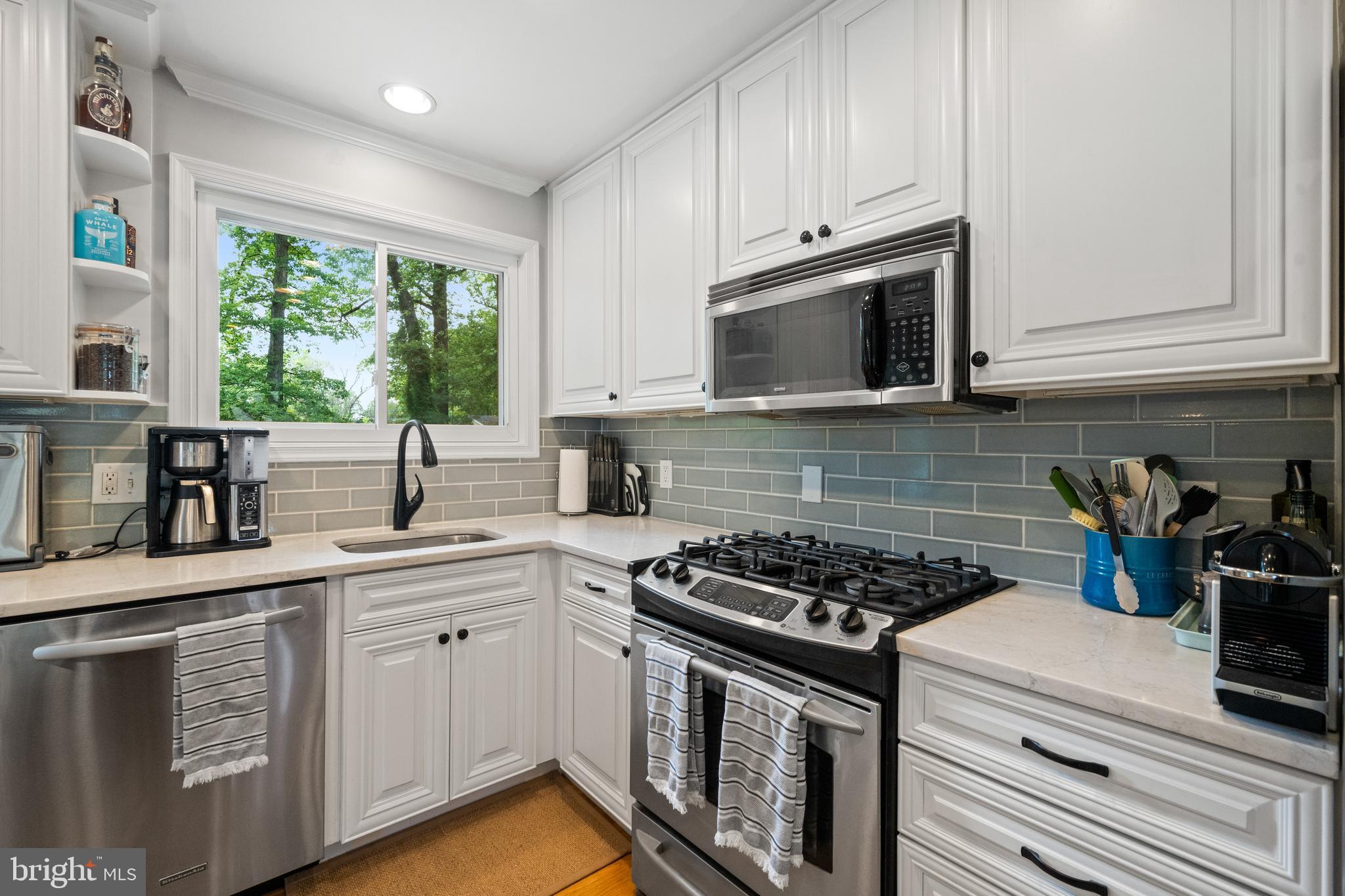 FAIRFAX TOWNE ESTATES - Residential