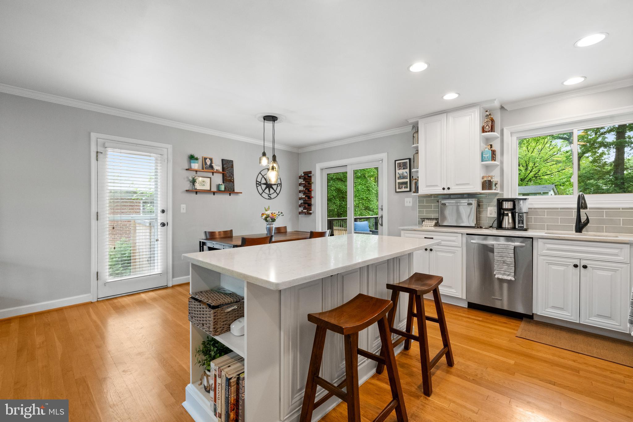 FAIRFAX TOWNE ESTATES - Residential