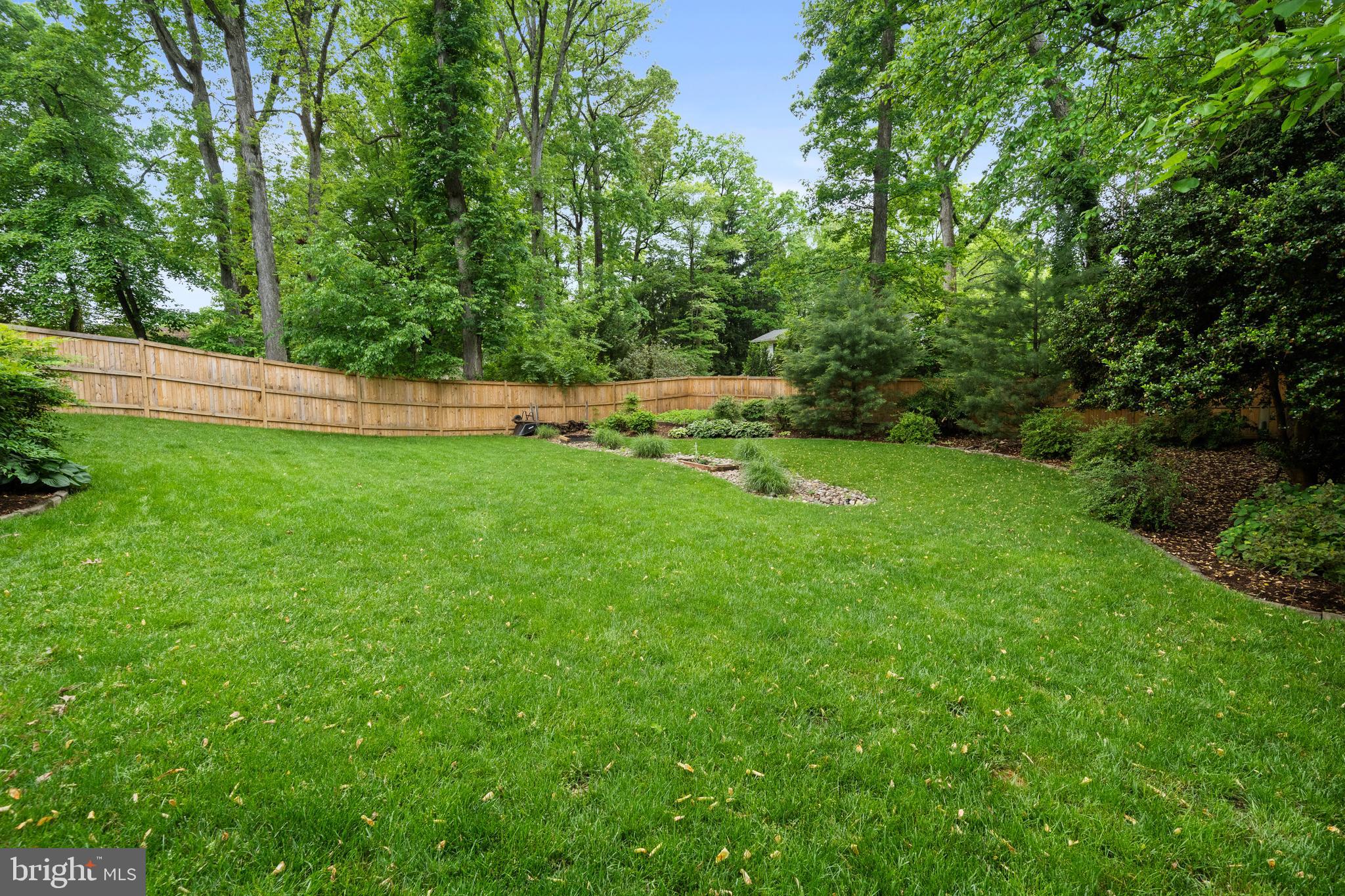 FAIRFAX TOWNE ESTATES - Residential