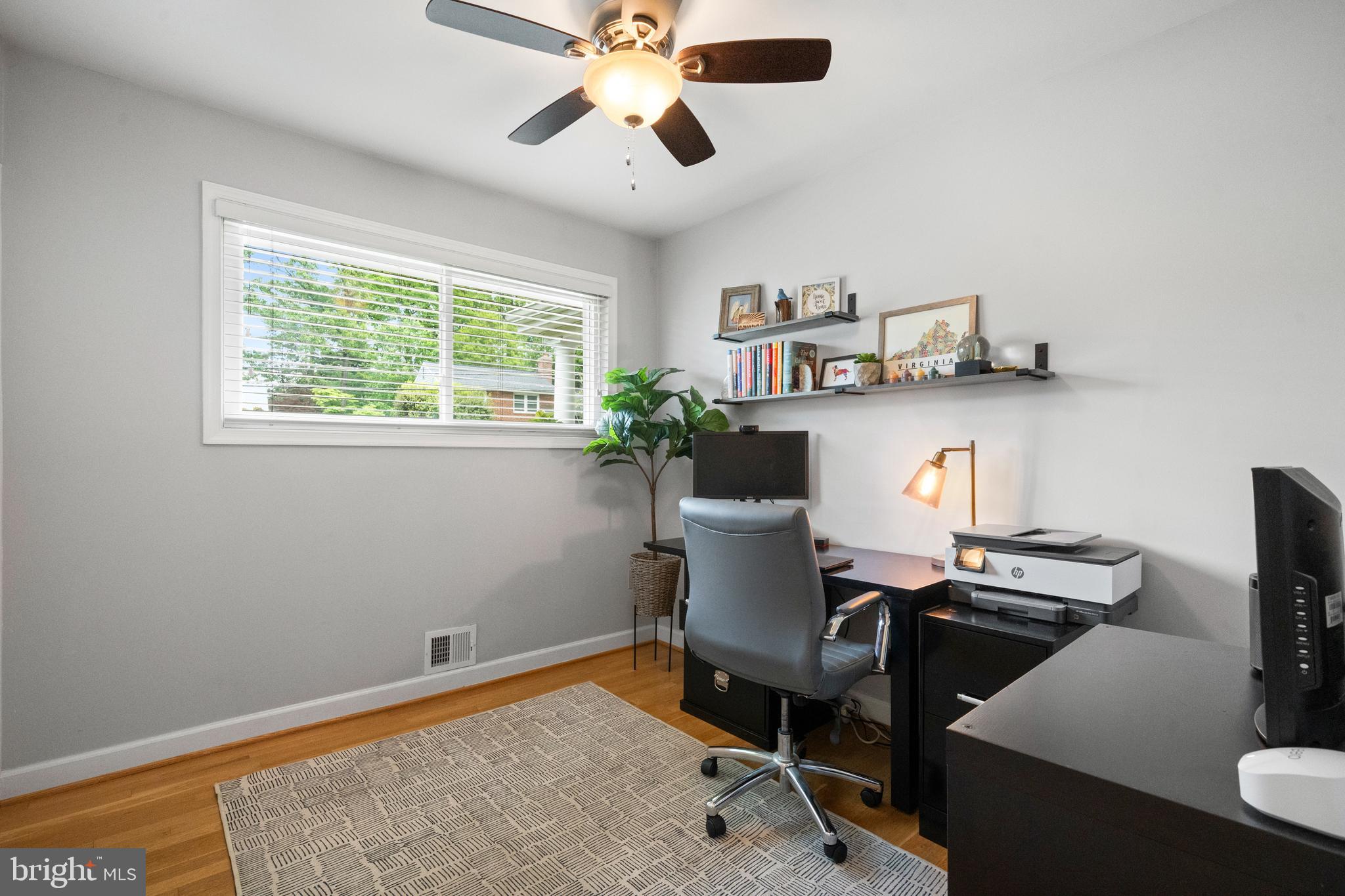 FAIRFAX TOWNE ESTATES - Residential