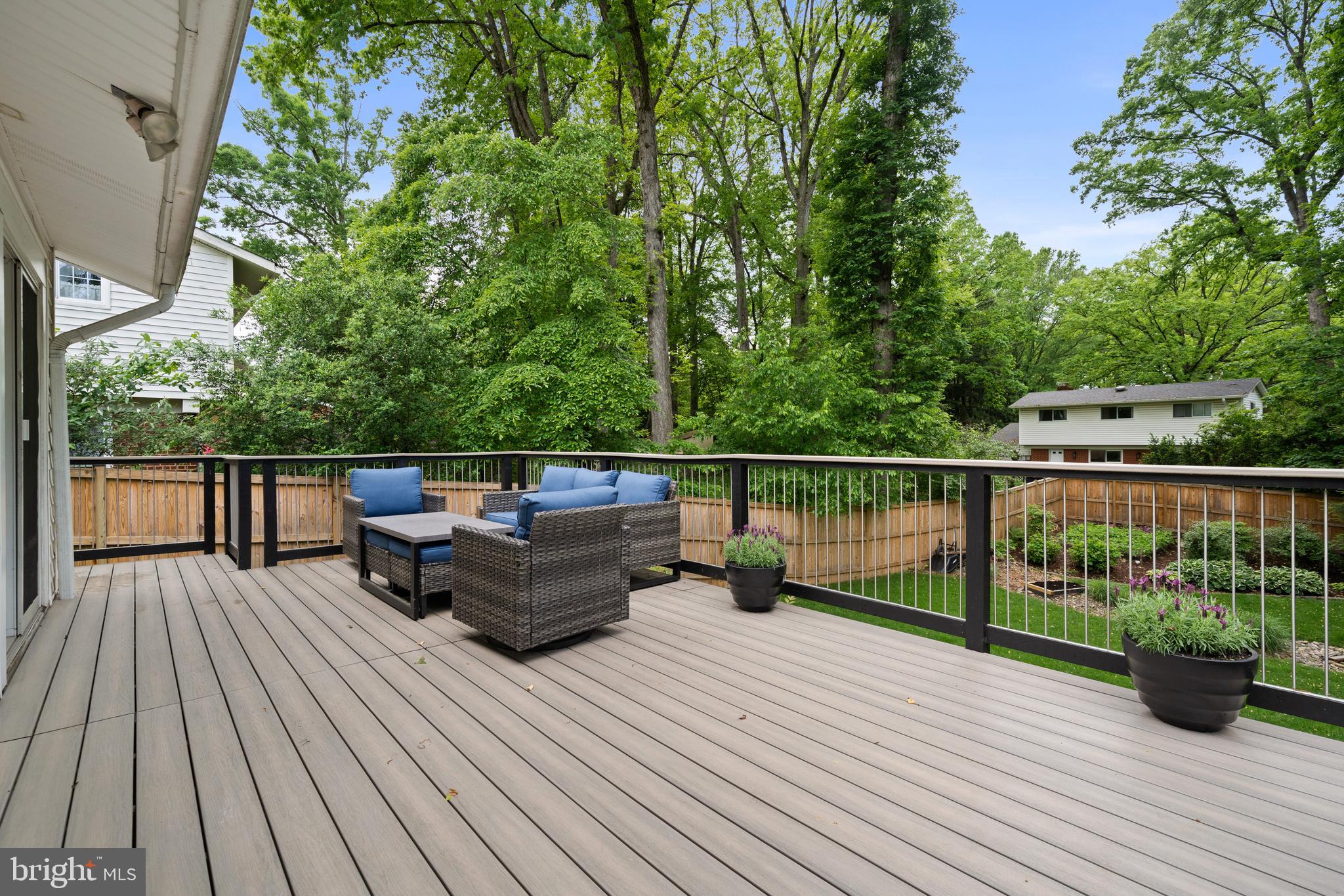 FAIRFAX TOWNE ESTATES - Residential