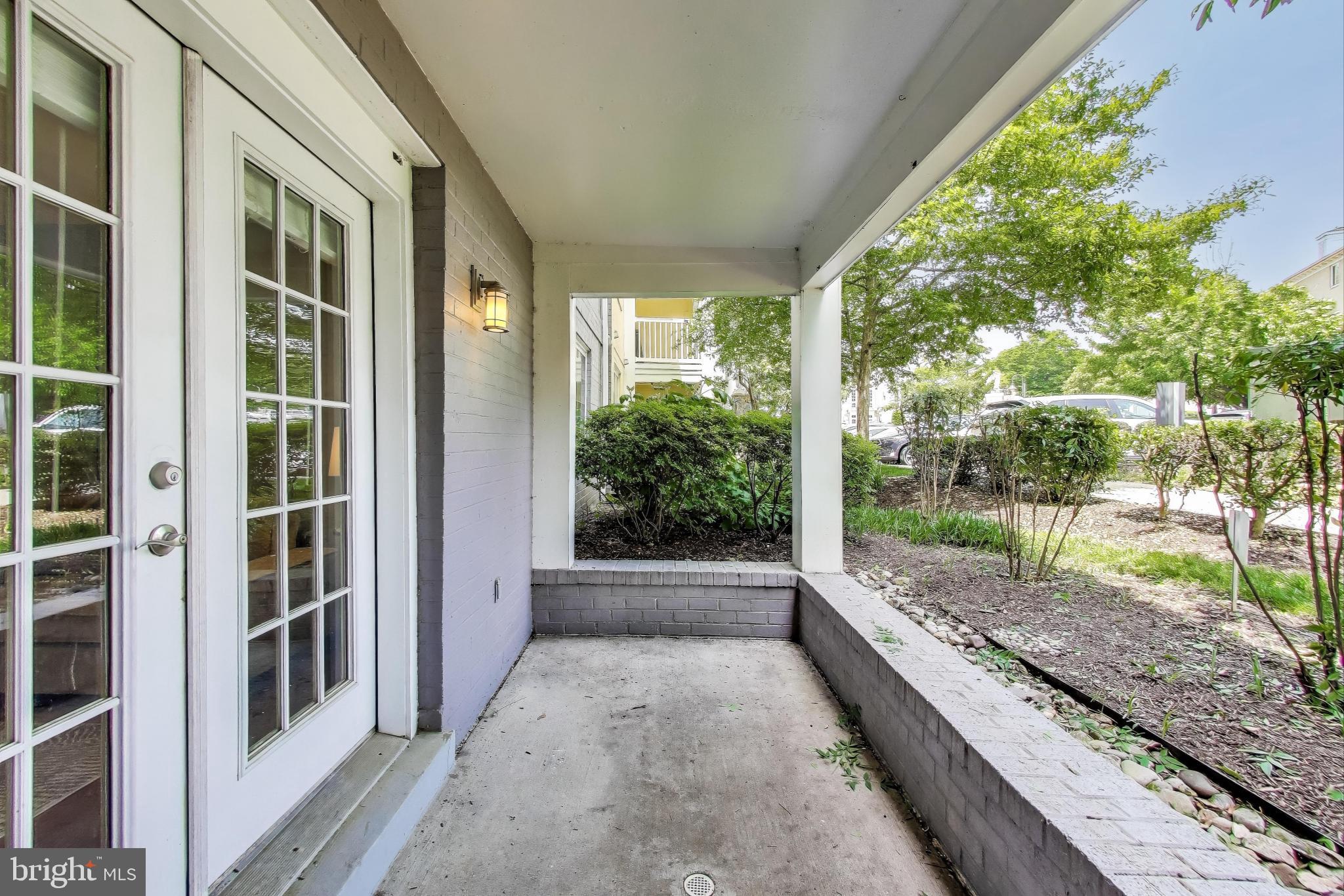 WEST VILLAGE OF SHIRLINGTON - Residential