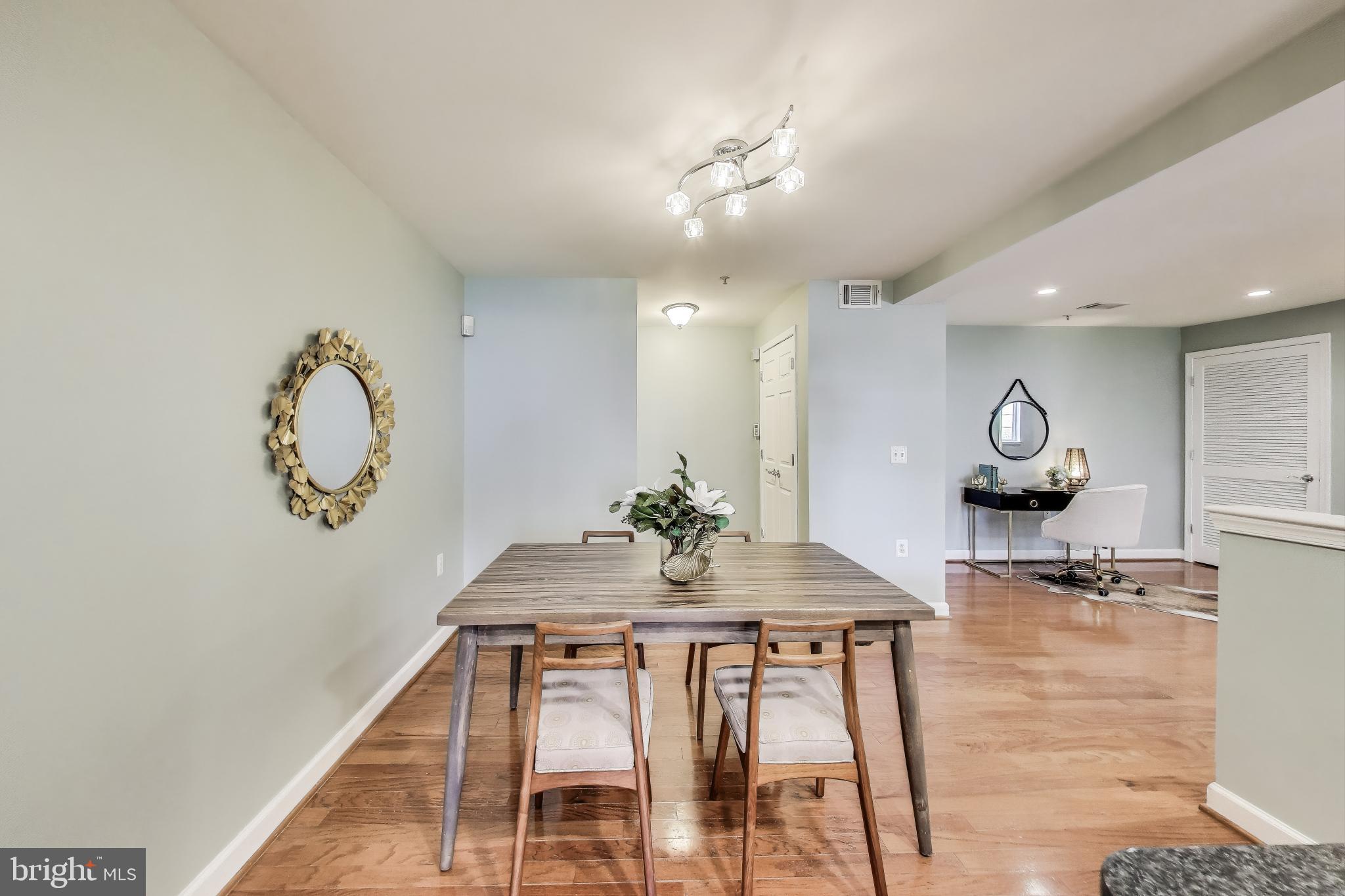 WEST VILLAGE OF SHIRLINGTON - Residential