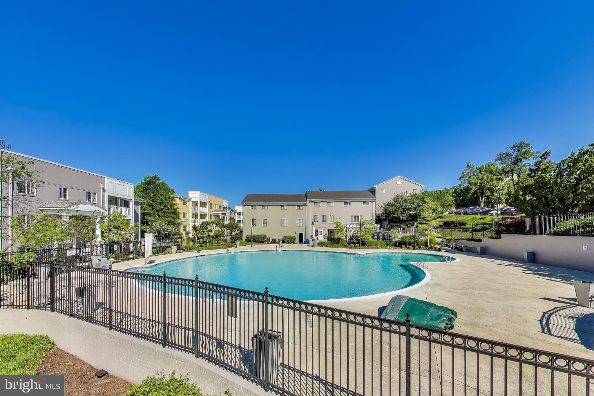 WEST VILLAGE OF SHIRLINGTON - Residential