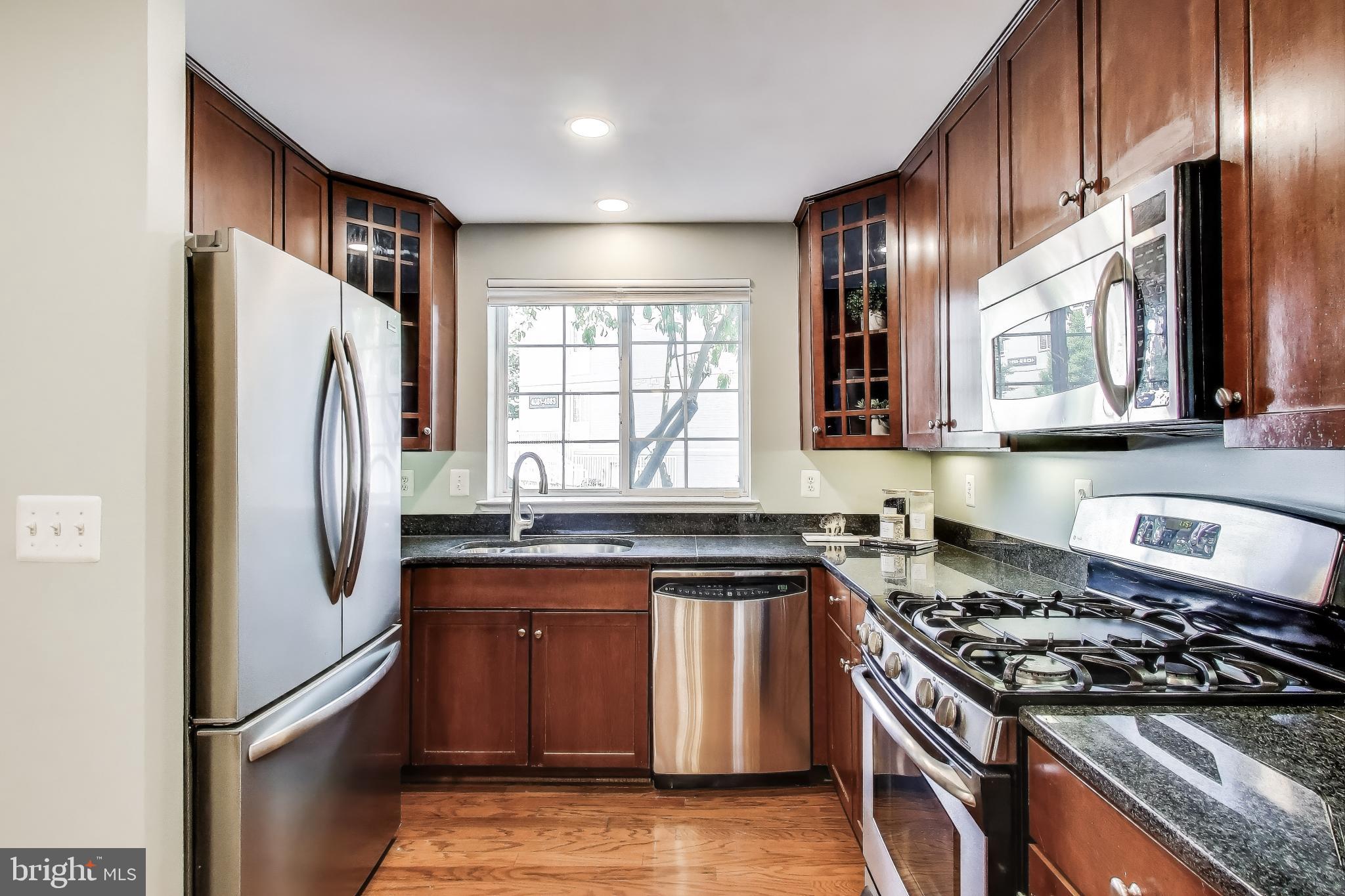 WEST VILLAGE OF SHIRLINGTON - Residential