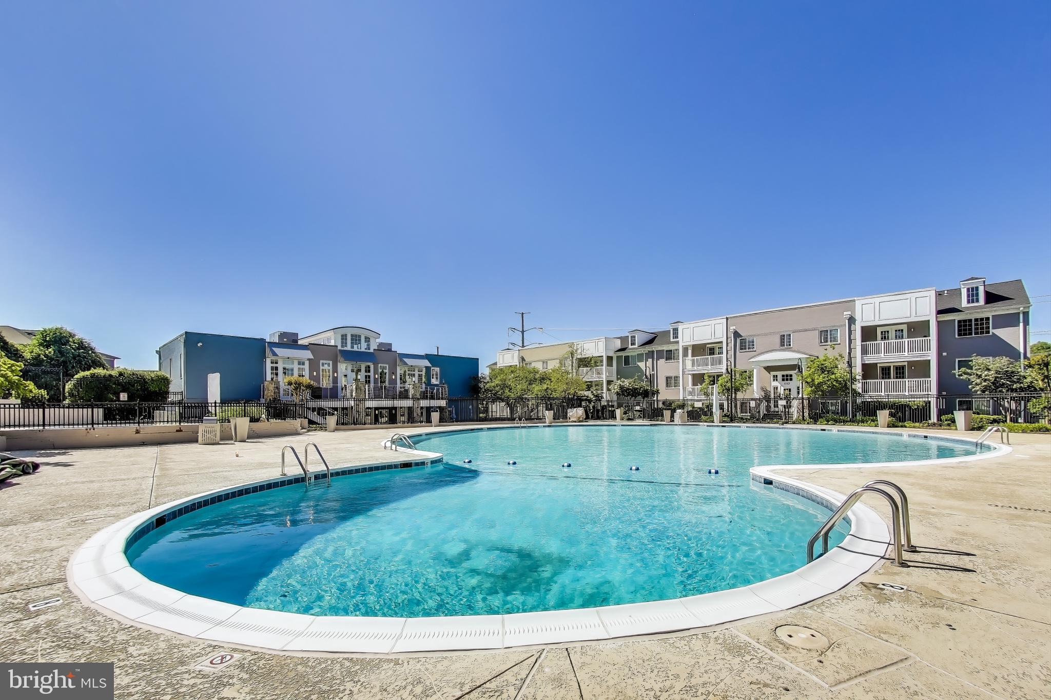 WEST VILLAGE OF SHIRLINGTON - Residential