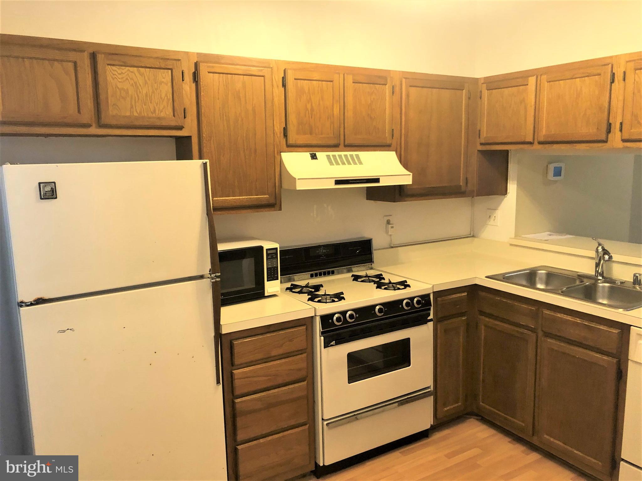 WOODSTONE - Residential Lease